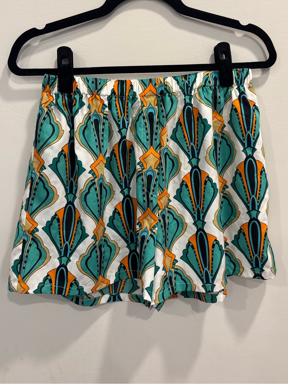 Boohoo Teal, Orange & Cream Abstract Print Shorts